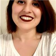 Profesional del marketing online y el diseño gráfico . Polifacética, creativa y optimista, ,con más de 3 años de experiencia en el sector